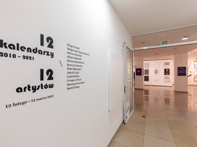Dwanaście kalendarzy